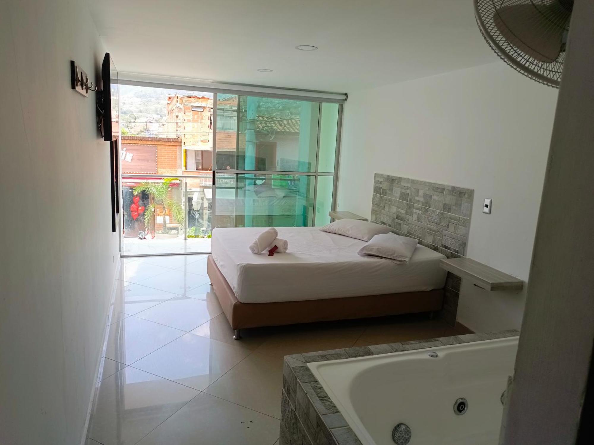 Hotel Buenos Aires Central Μεντεγίν Εξωτερικό φωτογραφία