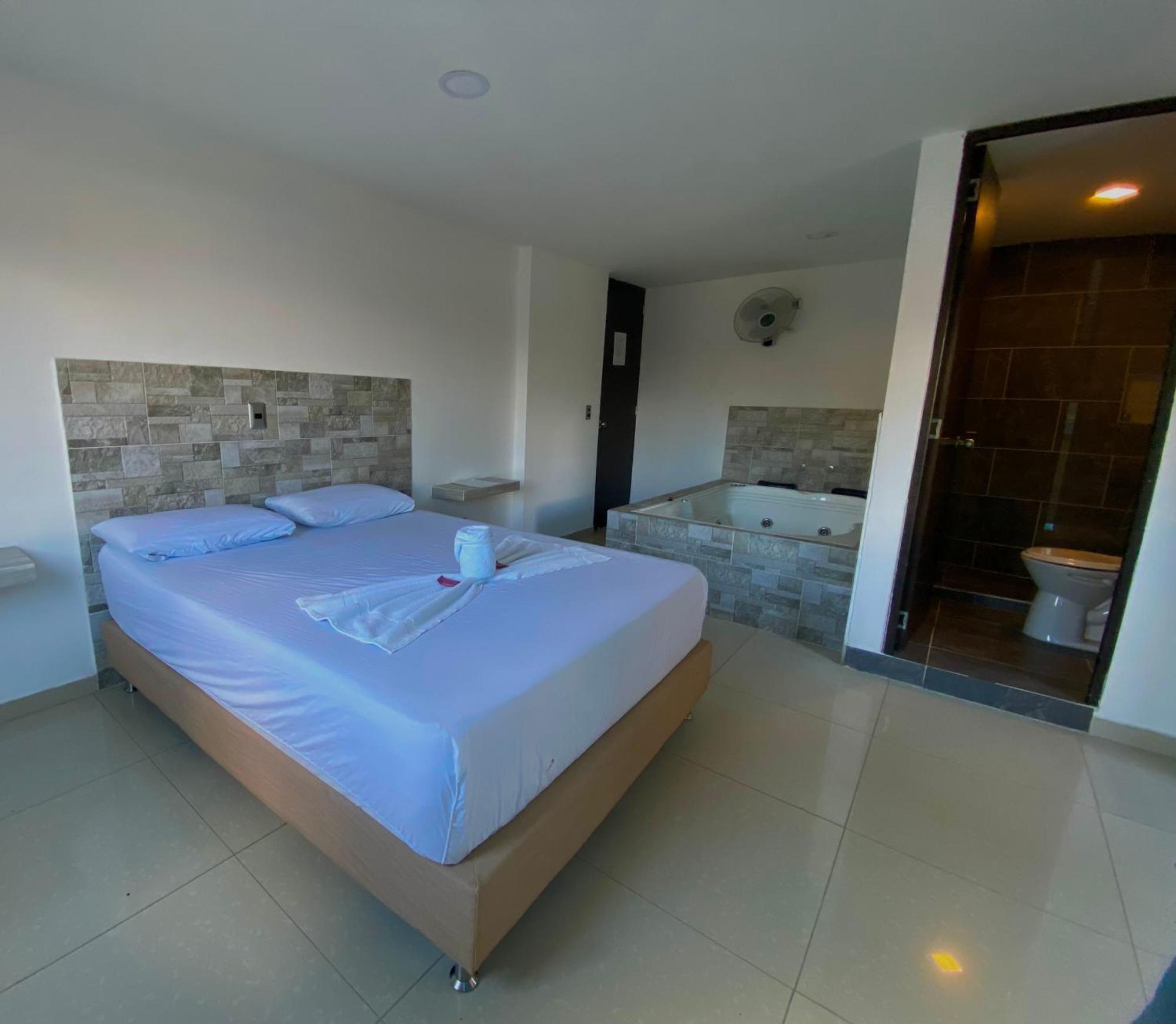 Hotel Buenos Aires Central Μεντεγίν Εξωτερικό φωτογραφία