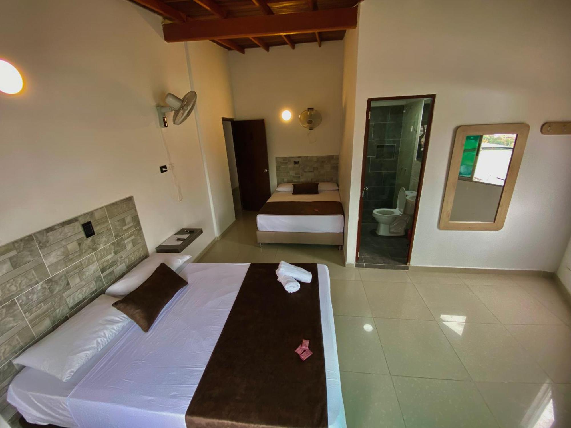 Hotel Buenos Aires Central Μεντεγίν Εξωτερικό φωτογραφία